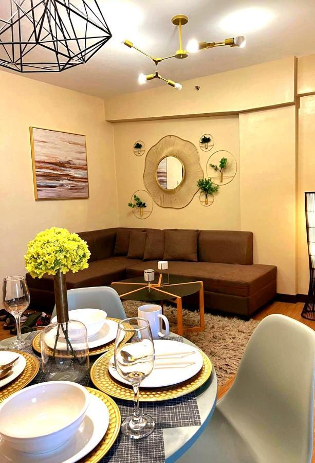 The Lancris Residences, 2 Bedrooms, 1 Bathroom, Living-Room, Kitchen & Pool Is Free Paranaque City Exterior photo