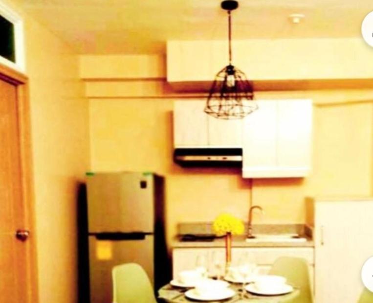 The Lancris Residences, 2 Bedrooms, 1 Bathroom, Living-Room, Kitchen & Pool Is Free Paranaque City Exterior photo